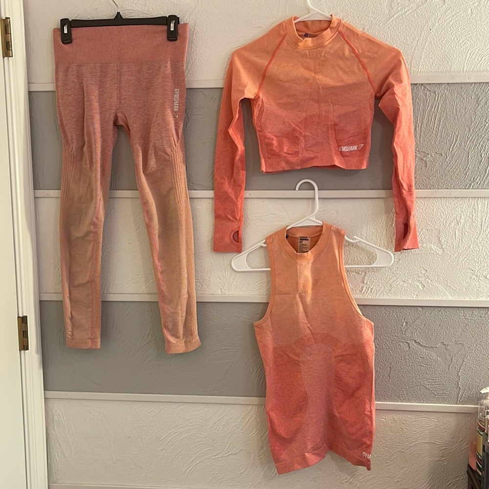 Gymshark 3pc Ombr Set - image 1